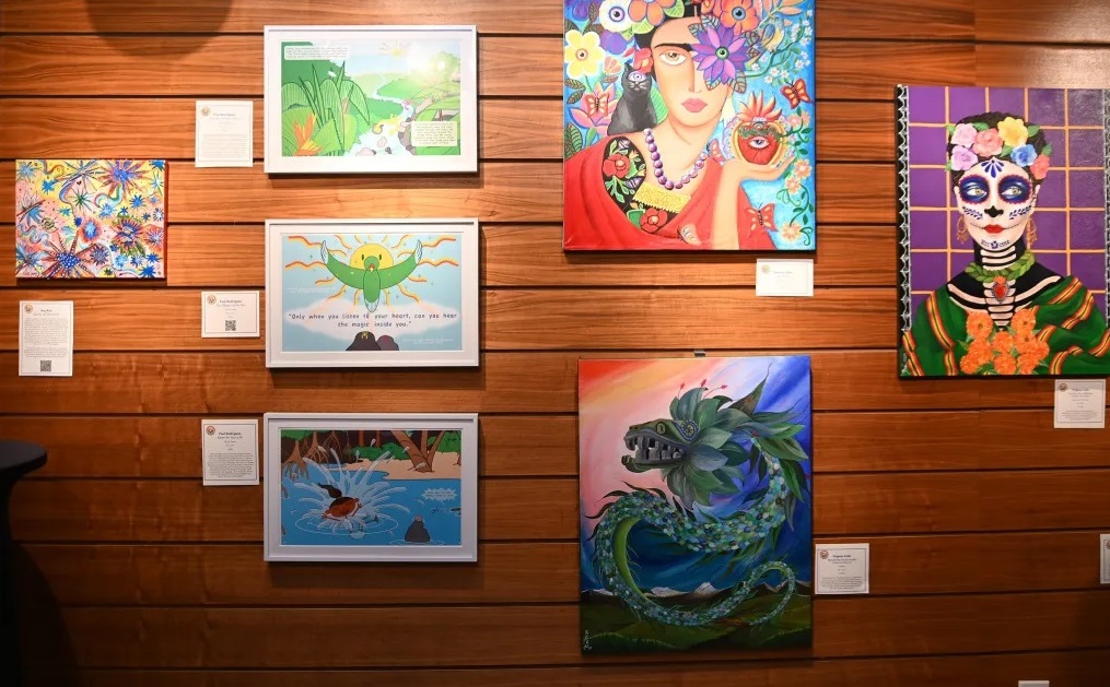 Westbury Arts celebra la Herencia Hispana con hermosa exhibición