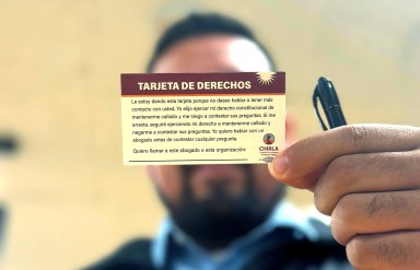 La tarjeta de derechos, una estrategia para enfrentar las deportaciones de Trump