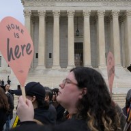 'Soñadores' piden a Trump demostrar su interés en ayudarles deteniendo demanda contra DACA