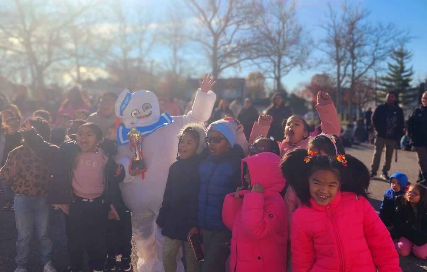 Las escuelas Bayview y Archer Street de Freeport recaudan más de $4,000 para caridad