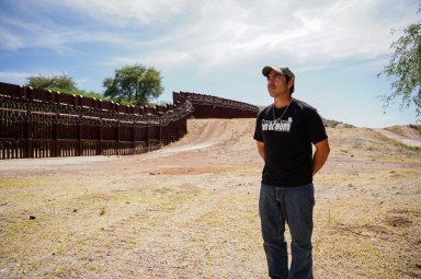 Muro fronterizo de Trump revive el temor de inmigrantes y ecologistas