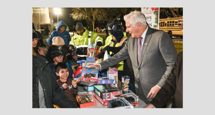 ¡Adelantan la Navidad! Condado de Nassau regalará juguetes a los niños