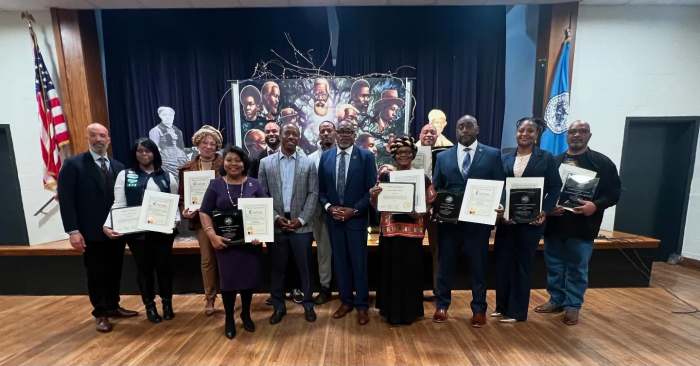 Celebran Mes de la Historia Negra en Hempstead y honran a líderes locales