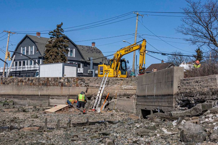 Comienza 1ra. fase de las obras en malecón de Shore Road en Port Washington