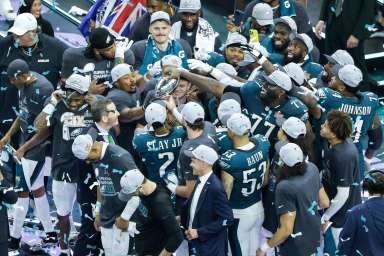 Los Eagles conquistan el Super Bowl LIX con paliza a los Chiefs