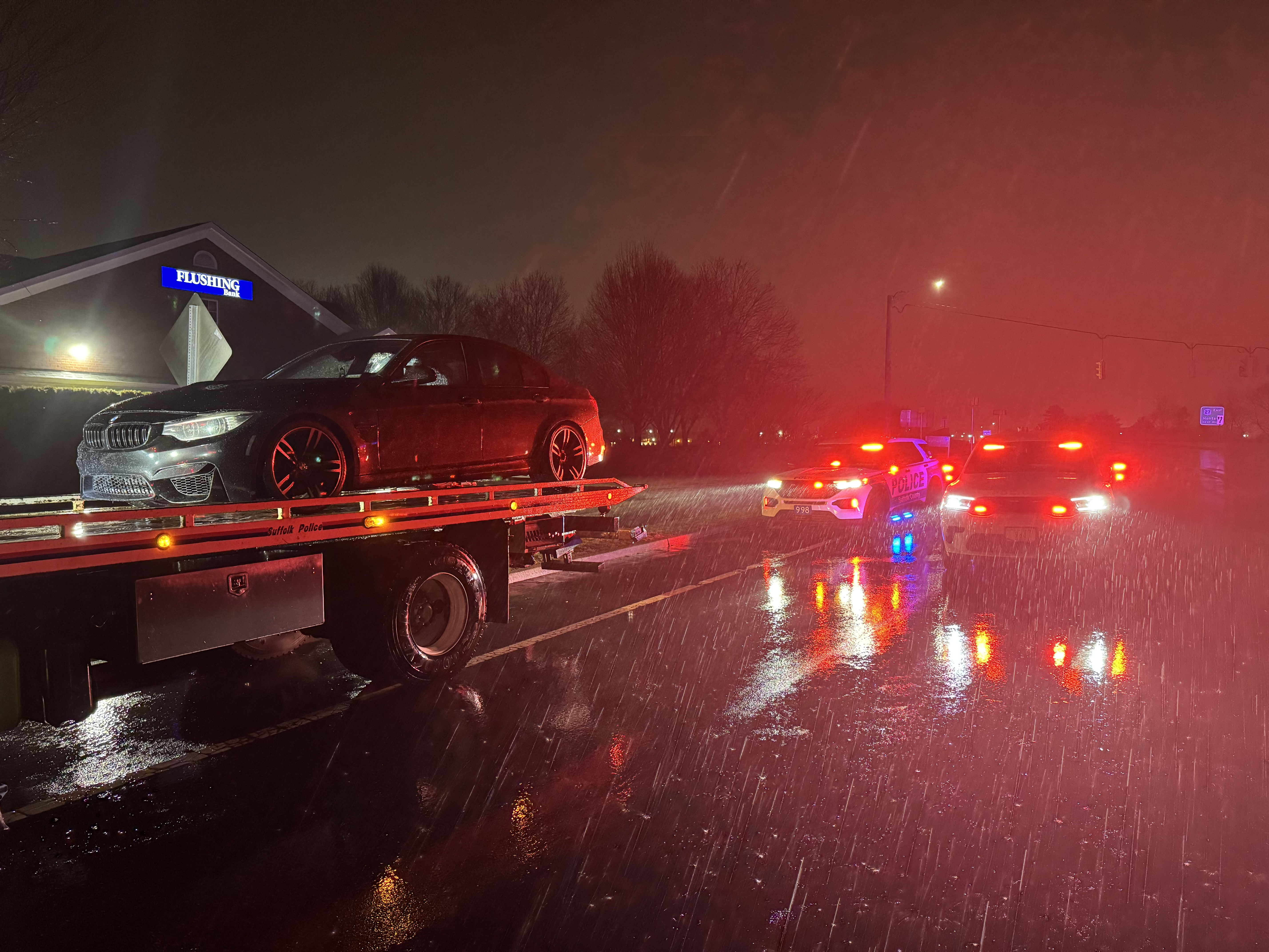 Vehículo incautado en Suffolk tras fuga ilegal de una reunión de autos