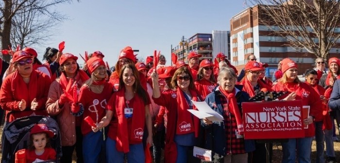 Enfermeras de Long Island harán huelga el 17 de marzo si no llegan a un acuerdo